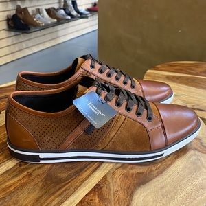 kenneth cole initial slip on